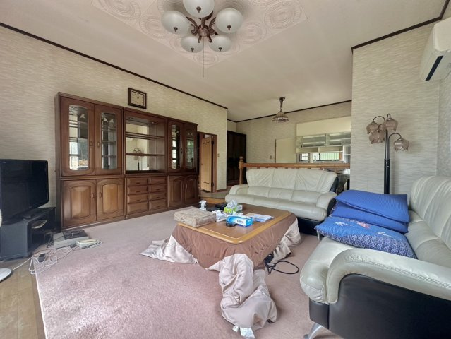 結城市大谷瀬中古物件の居間・リビング