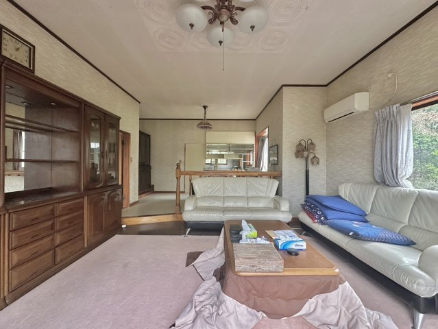 結城市大谷瀬中古物件の居間・リビング