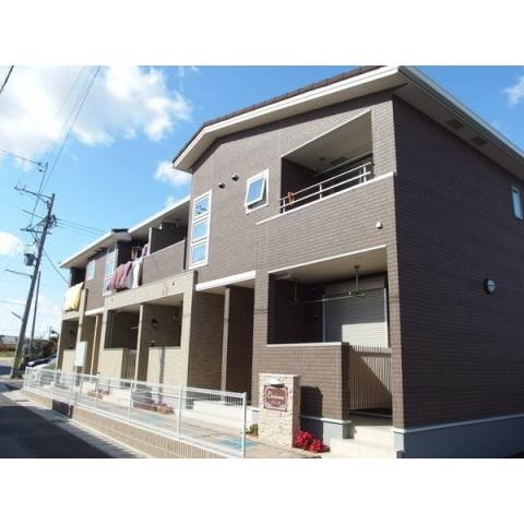 コリーヌ（若松町）の外観