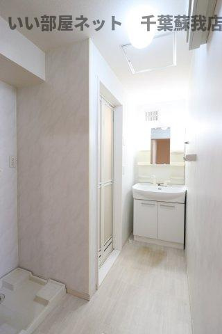 コモドカーサの洗面所|広い洗面スペース