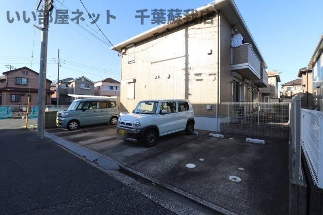 コモドカーサの駐車場|駐車場に車を止められます