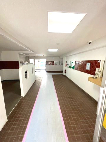 小島第2スカイハイツ　5階　角　部屋のエントランス