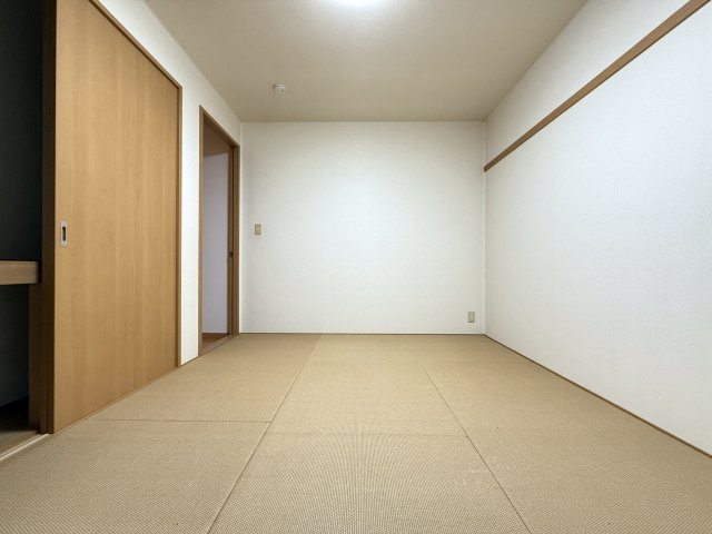 ハイツセリュー Ⅲ棟の洋室
