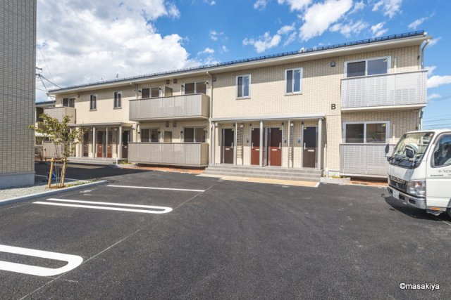 エレンシア風間　Bの外観