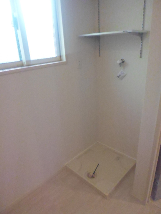 プリムローズの洗面所|明るい洗面所です