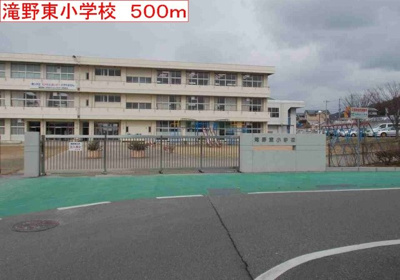 【周辺】 | ブライト・ヴィラ | 滝野東小学校まで500m