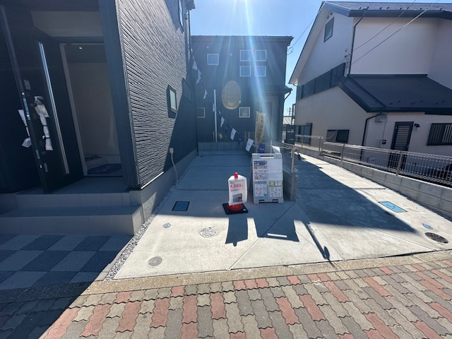 茅ヶ崎市南湖4丁目　新築戸建　全2棟　の駐車場|駐車スペース