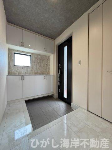 茅ヶ崎市南湖4丁目　新築戸建　全2棟　の玄関|玄関