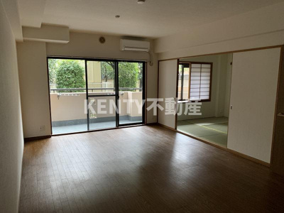 【居間・リビング】 | セリゼ雪が谷 | 使いやすいリビングです