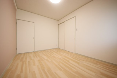 【洋室】 | 六甲司マンション