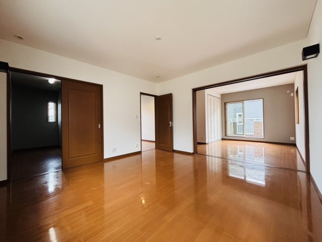 神戸市北区緑町2丁目戸建の洋室