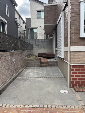 神戸市北区緑町2丁目戸建の駐車場