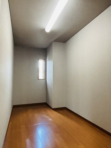 神戸市北区緑町2丁目戸建の収納