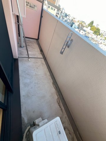 【バルコニー】