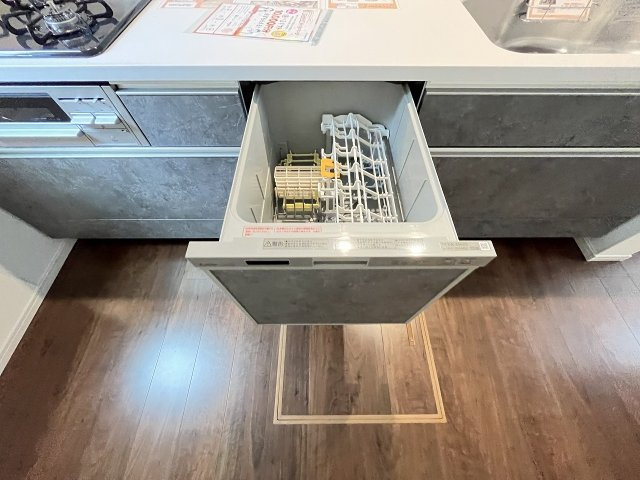 【キッチン】 | 福岡市南区若久2丁目2期　2号棟（全2棟）【仲介手数料無料・0円】 | 施工例。施工例は完成時と異なる場合があります。