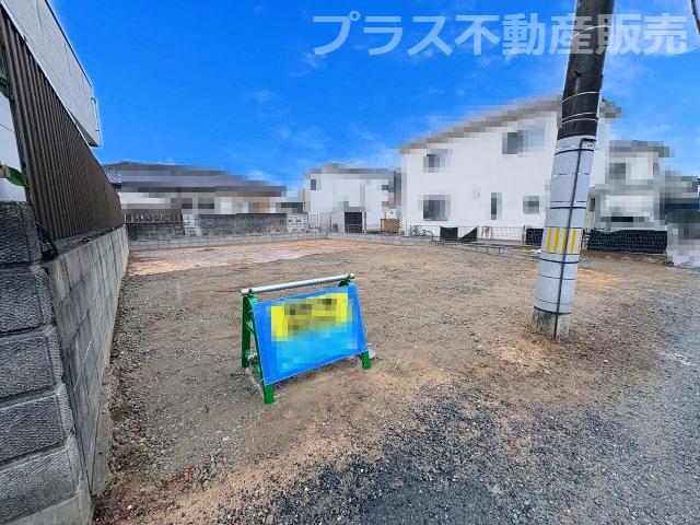 【外観】 | 福岡市南区若久2丁目2期　2号棟（全2棟）【仲介手数料無料・0円】 | 現地写真。プラス不動産販売なら、現場の全ての棟をまとめてご見学頂けます。