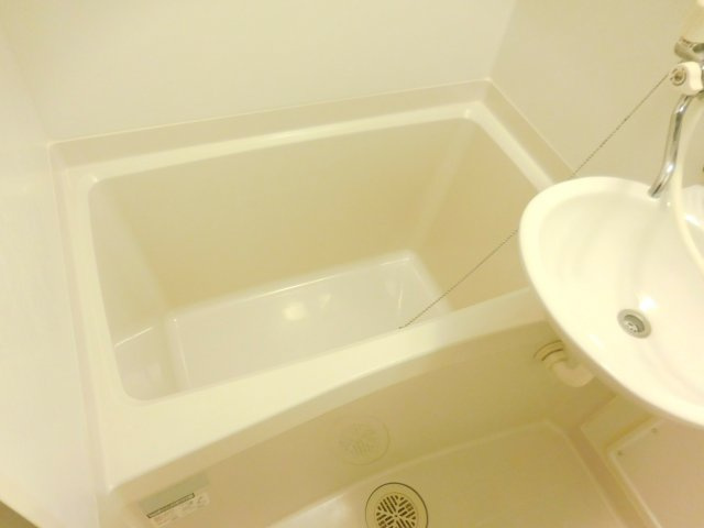 レオパレスパークサイドハイツの浴室