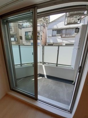 ＲＥＳＰＥＣＴ　ＯＮＥのバルコニー