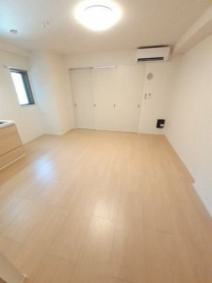 ＲＥＳＰＥＣＴ　ＯＮＥの居間・リビング