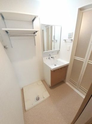 ＲＥＳＰＥＣＴ　ＯＮＥの独立洗面台