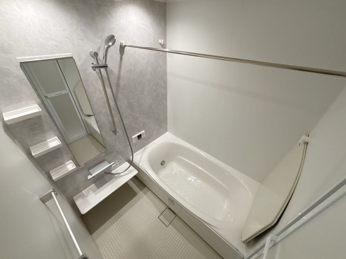 メゾン　ド　セリジエの浴室