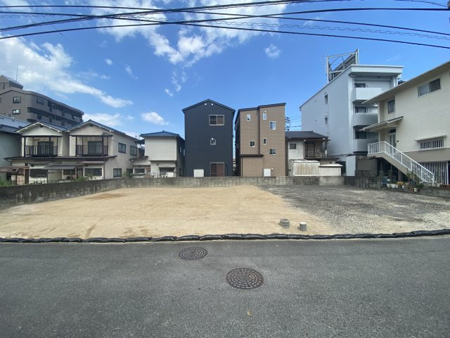 マ・メゾン　佐伯区隅の浜2丁目　№119の前面道路含む現地写真|３区画の左側
