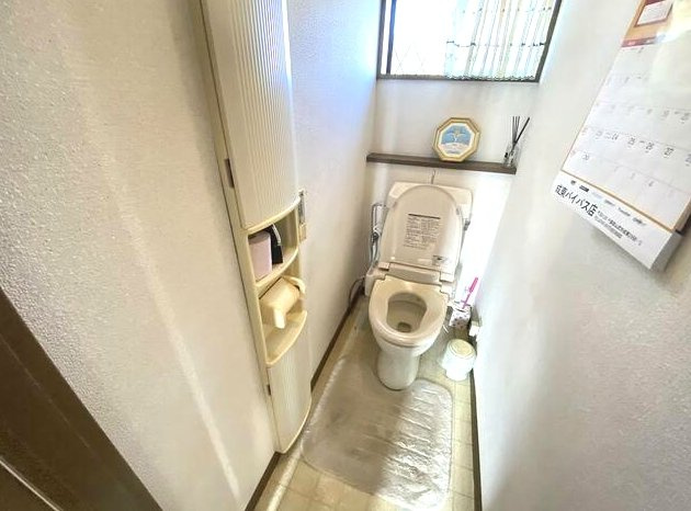 山武郡九十九里町下貝塚　中古戸建のトイレ|敷地約100坪 自然豊かな環境で家庭菜園やドックランバーベキューが可能です