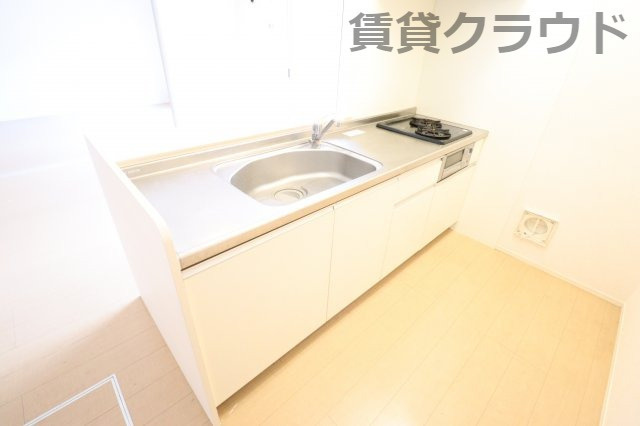 ソレイユⅢのキッチン|ガスコンロ2口付き