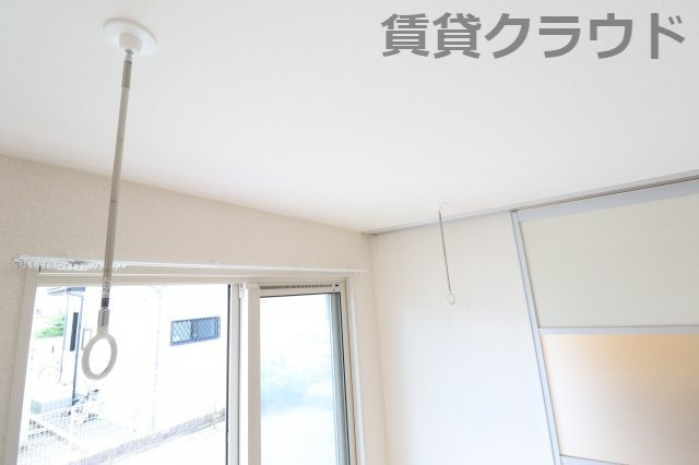 ソレイユⅢのその他|外に洗濯物を干したくない方におすすめの室内物干し！