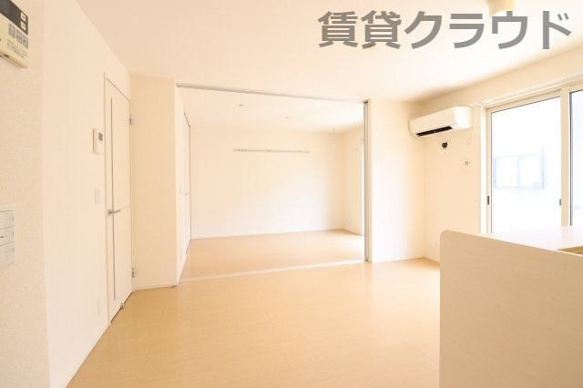 ソレイユⅢの居間・リビング|ゆったり過ごせるリビングです