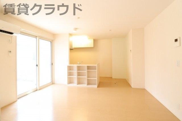 ソレイユⅢの居間・リビング|ゆったり過ごせるリビングです