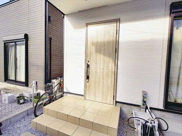 【玄関】 | 坂戸市片柳 | 落ち着いた雰囲気の玄関です