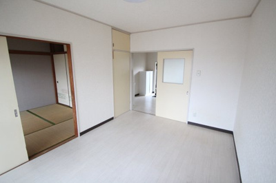 【洋室】 | 川角マンションB棟 | 洋室6帖