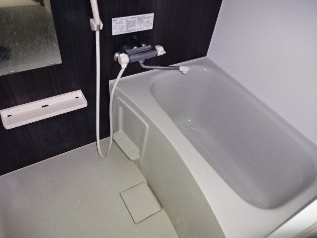 ＧＥＮＯＶＩＡ大島駅ｓｋｙｇａｒｄｅｎの浴室