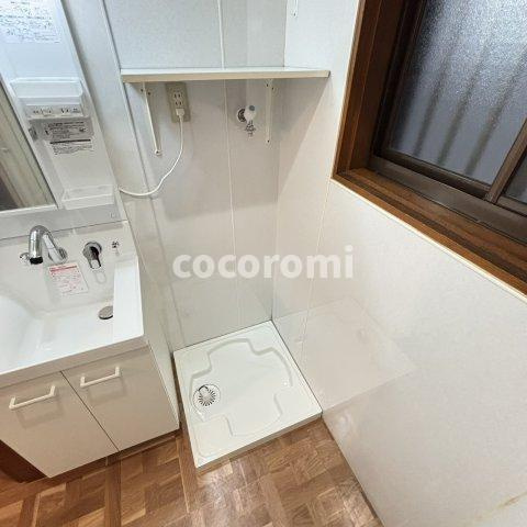 藤阪元町三丁目戸建ての洗面所