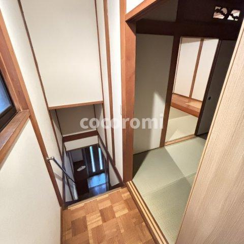 藤阪元町三丁目戸建ての内装