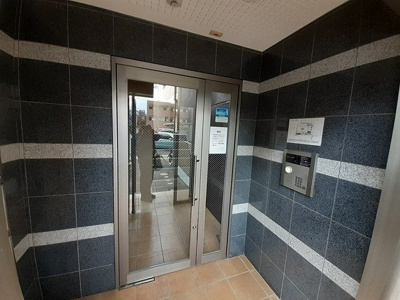 【エントランス】 | ベリエ太秦