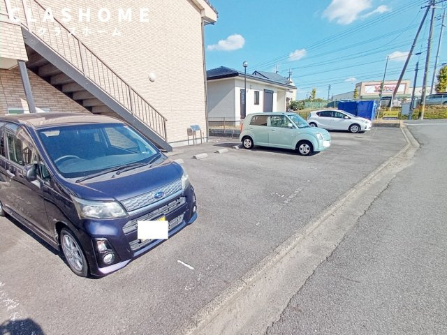 リバーサイド尼子田B　　　刈谷市近郊の賃貸はクラスホーム刈谷店の駐車場
