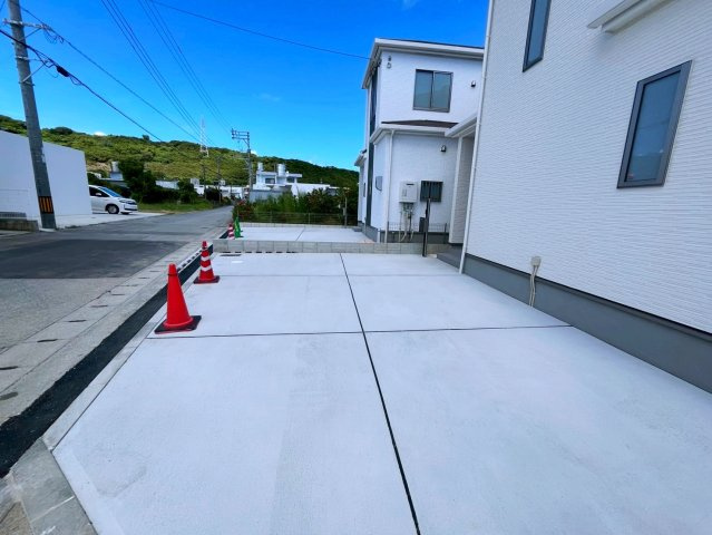 うるま市字川田の新築一戸建の駐車場|駐車3台可能