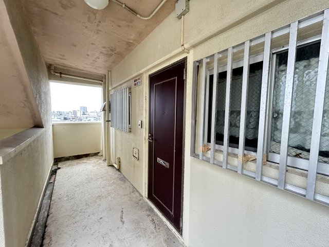 寄宮市街地分譲住宅の玄関