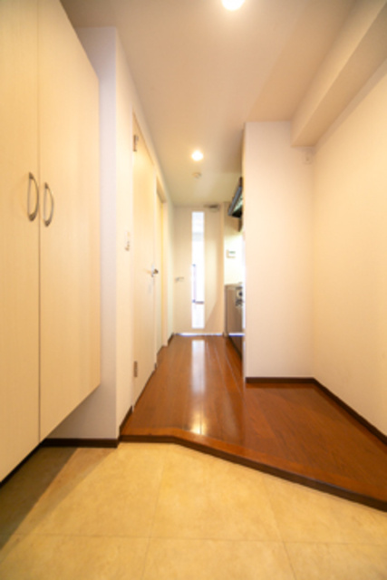 ＡＶＥＮＩＲ渋谷本町の玄関|※写真は同タイプ住戸です。