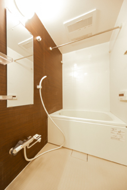 ＡＶＥＮＩＲ渋谷本町の浴室|※写真は同タイプ住戸です。