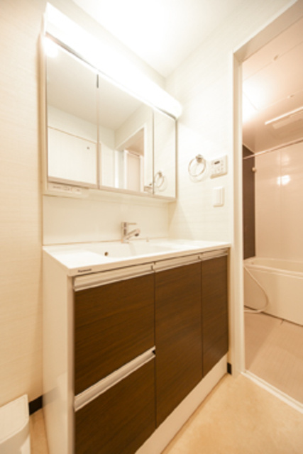 ＡＶＥＮＩＲ渋谷本町の洗面所|※写真は同タイプ住戸です。