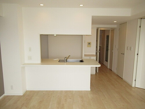 グランド・ガーラ代田橋の居間・リビング|リビング・ダイニング　前回募集時撮影2021年5月