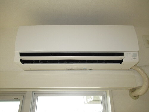グランド・ガーラ代田橋の設備|エアコン（リビング・ダイニング）　前回募集時撮影2021年5