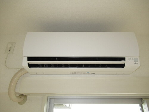 グランド・ガーラ代田橋の設備|エアコン（洋室）　前回募集時撮影2021年5月