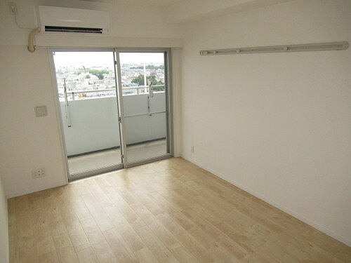 グランド・ガーラ代田橋のその他|洋室（約７．３畳）　前回募集時撮影2021年5月