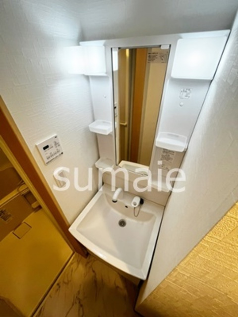 ロフトハウス大宮北の洗面所|独立洗面台です