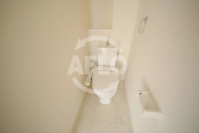 アーデン上本町　真田山小学校区のトイレ|アーデン上本町　温水洗浄便座