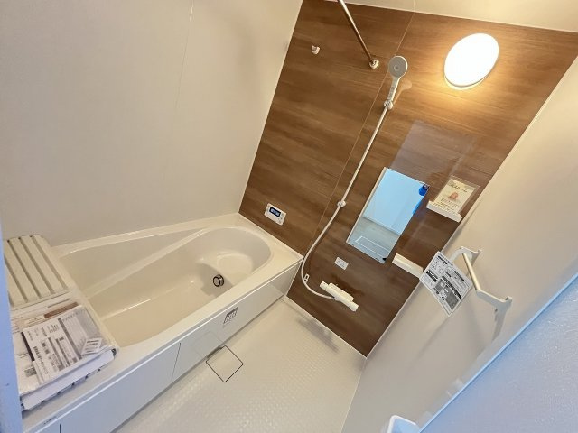 【浴室】 | 糟屋郡宇美町桜原1丁目10期・平屋　1号棟（全1棟）【仲介手数料無料・0円】 | 施工例。浴室です。施工例は完成時と異なる場合があります。